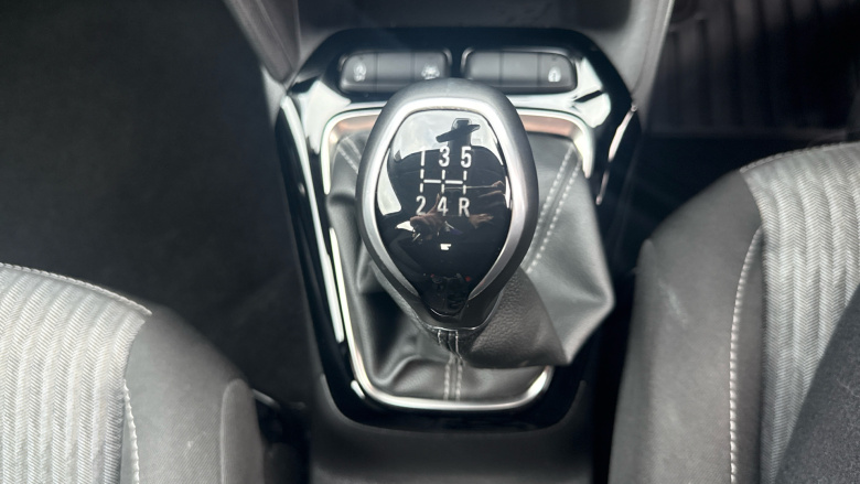 Vauxhall Corsa 1.2 SE 5dr Petrol Hatchback